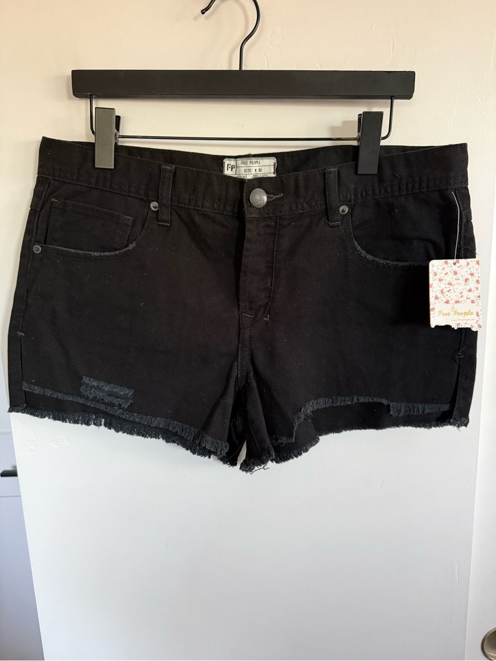 NWT Free People Sharkbite Denim Shorts Size 30